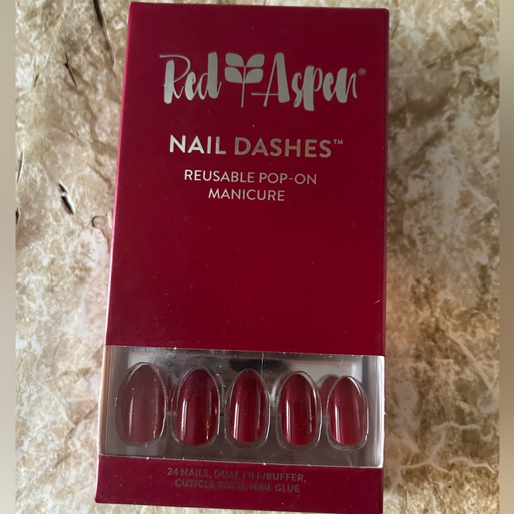✨Red Aspen Jayden’s Poppy Flowers Press On Nails